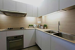 Kitchen corner cabinetry